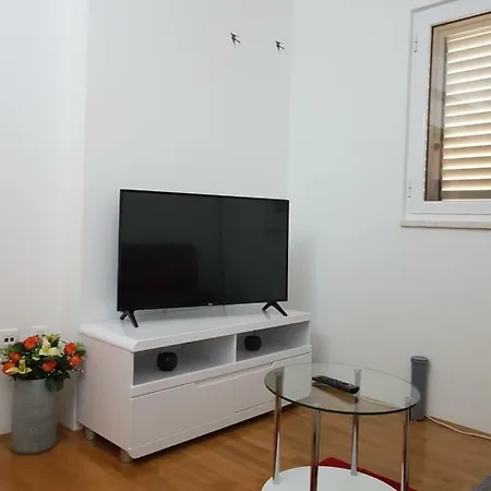 Maris דירה רוגוזניצה